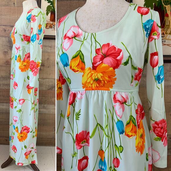 Vintage 1970’s Bright Floral Print Knit Empire Waist Maxi Dress - Picture 3 of 8